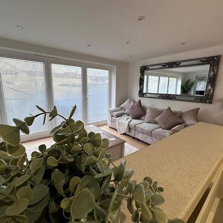 2Bed Ground Floor Flat + Garden Appartement Sunningwell Buitenkant foto